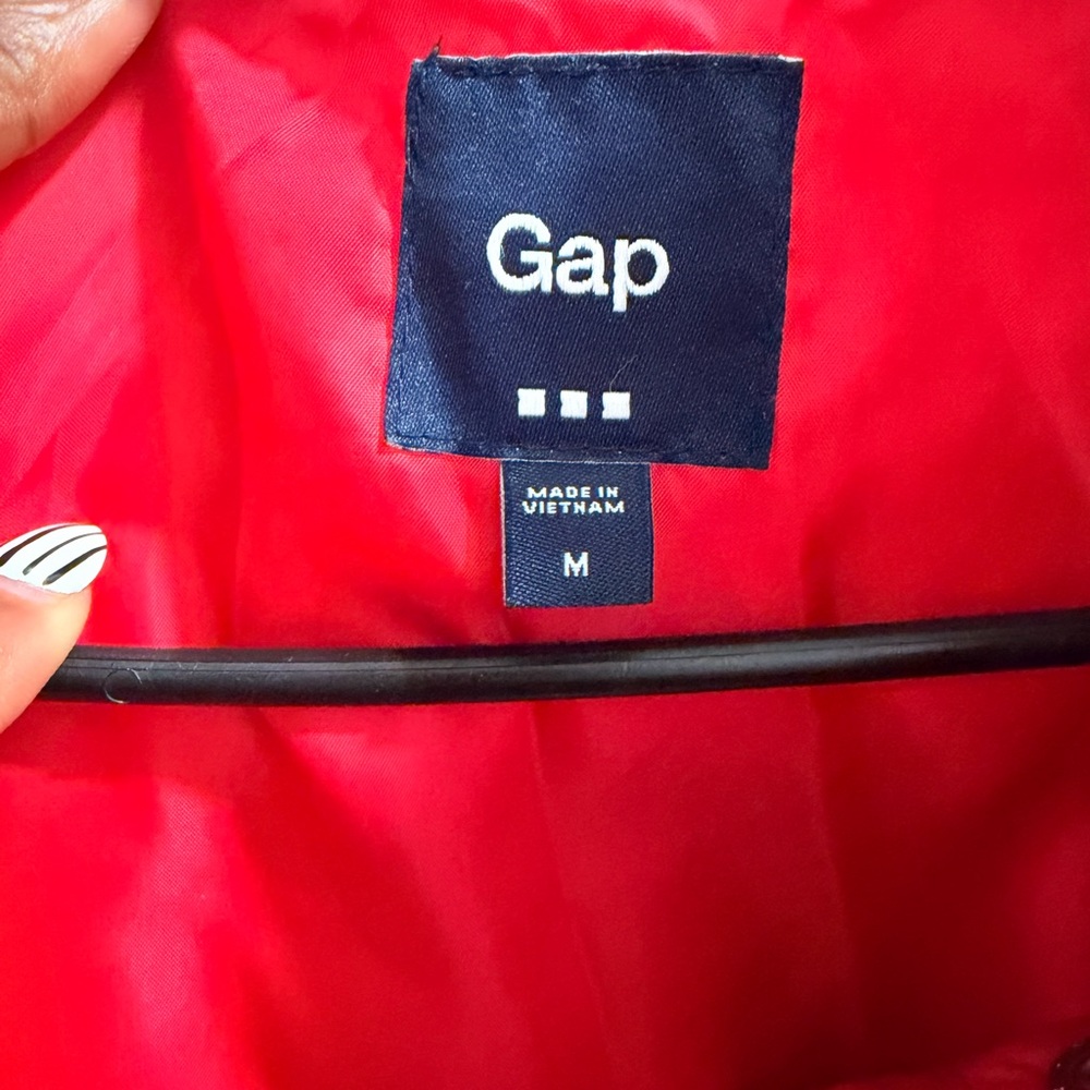 GAP Bright hot pink/red Quilted Puffer Vest - Picture 4 of 4
